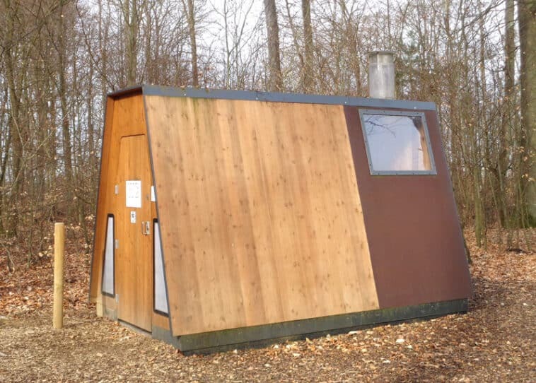 Logo Installation d'un toilette sec à lombricompostage au sein d'un parc